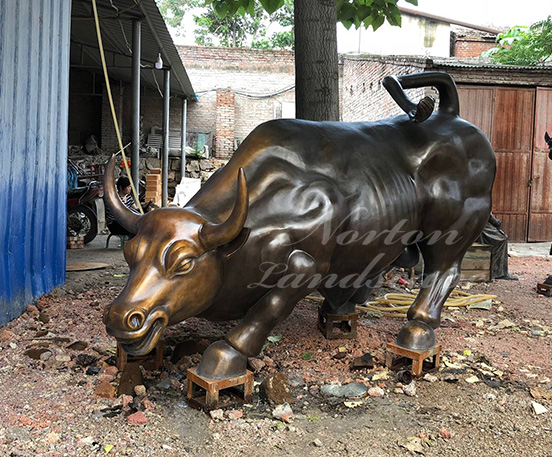 Wall Street Bull statue