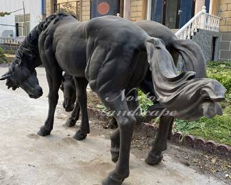 Will Bronze Sculptures Lose Their Luster?