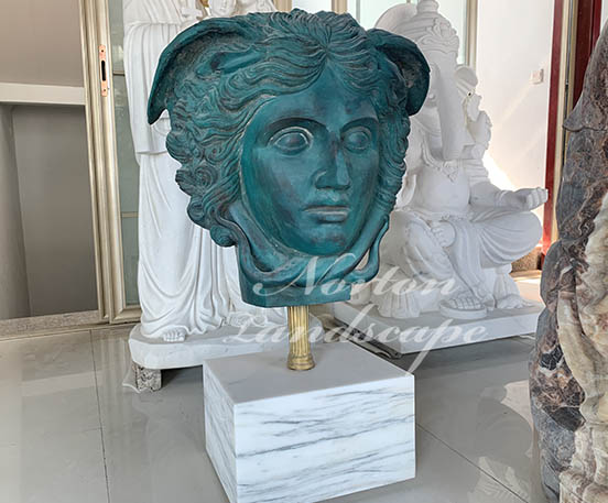 Home decor metal bronze Medusa head statue sculpture